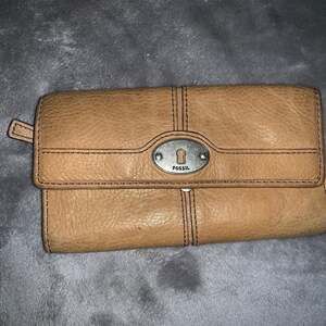 Fossil Vintage Maddox Marlow Leather Flap Clutch Wallet Tan